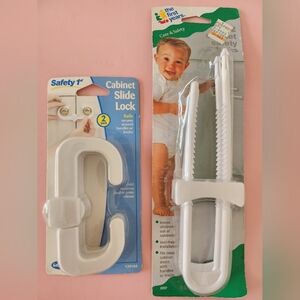 4 Cabinet Safety Locks ( 2 Sealed Packs)